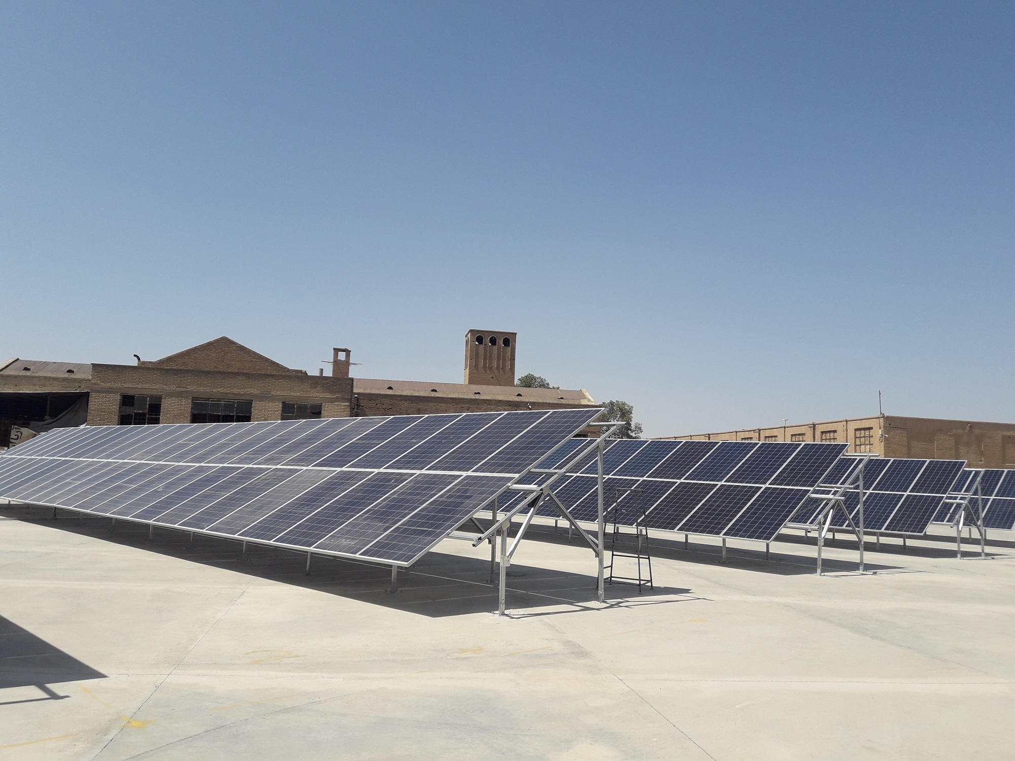 نیروگاه خورشیدی کارخانه یخ استان قم